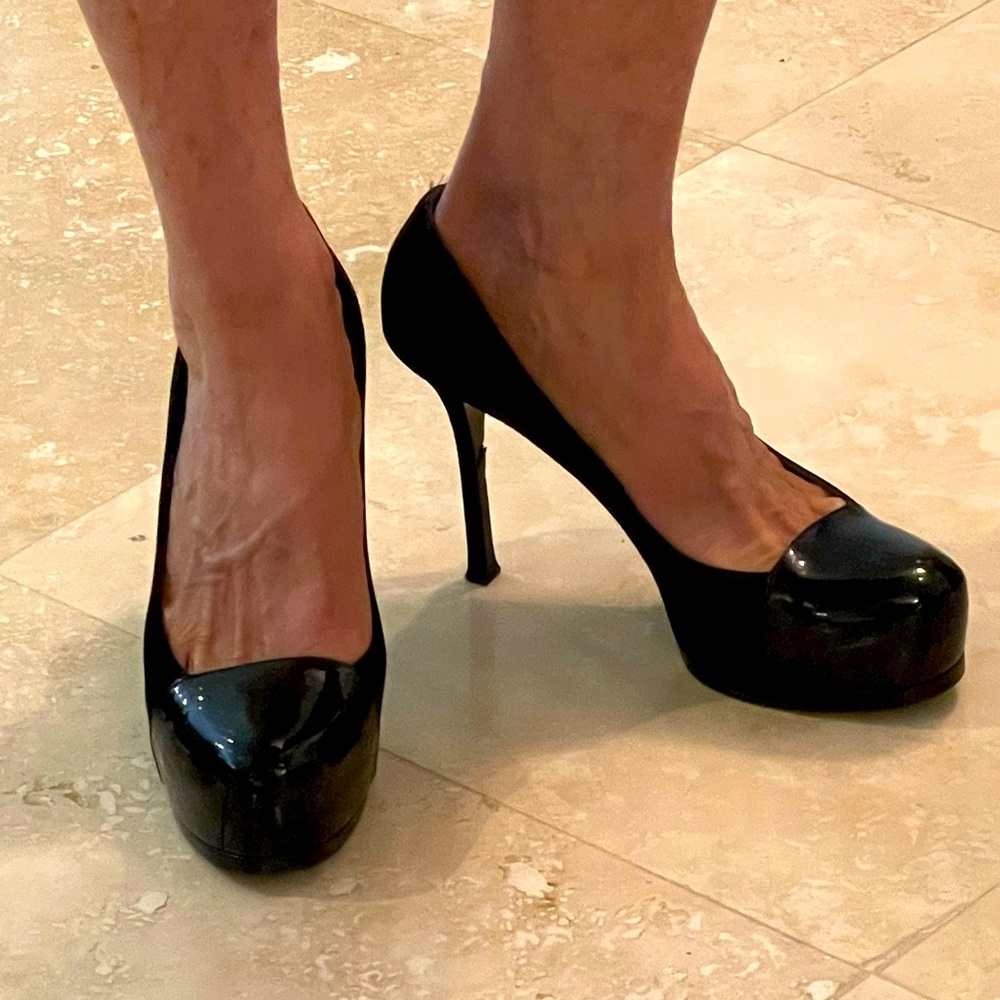 Yves Saint Laurent authentic designer High Fashion pumps w/ 4 inch heel,platform